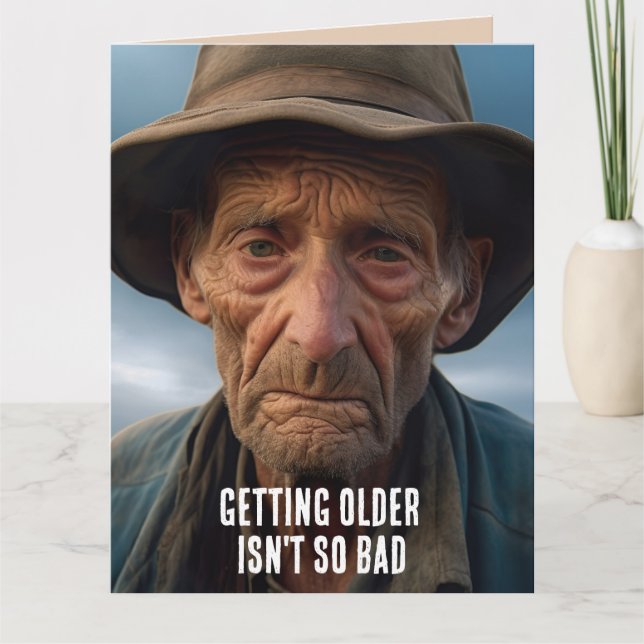 BIRTHDAY OLD MAN GETTING OLDER FUNNY GREETING CARD KORT (Framsida)