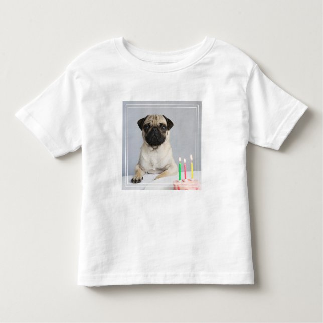 Birthday Pug T Shirt (Framsida)