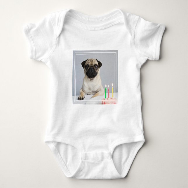 Birthday Pug T Shirt (Framsida)