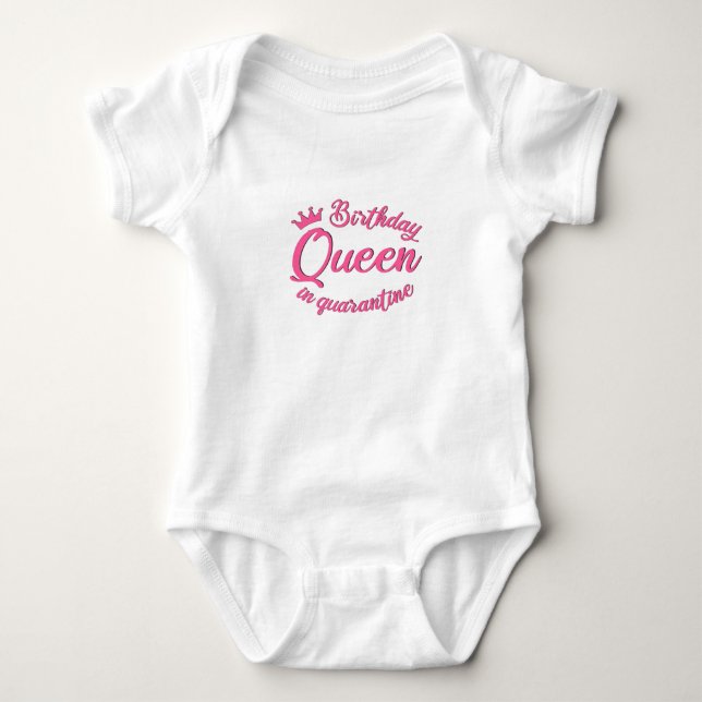Birthday Queen in Quarantine T Shirt (Framsida)