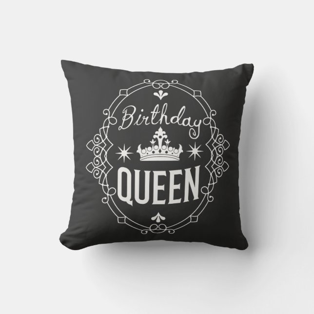 Birthday Queen Typography Reversible Black White Kudde (Framsida)