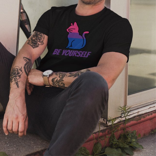 Bisexual Pride Cat - var du själv T Shirt (Skapare uppladdad)