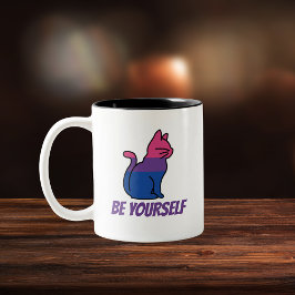 Bisexual Pride Cat - var du själv Två-Tonad Mugg