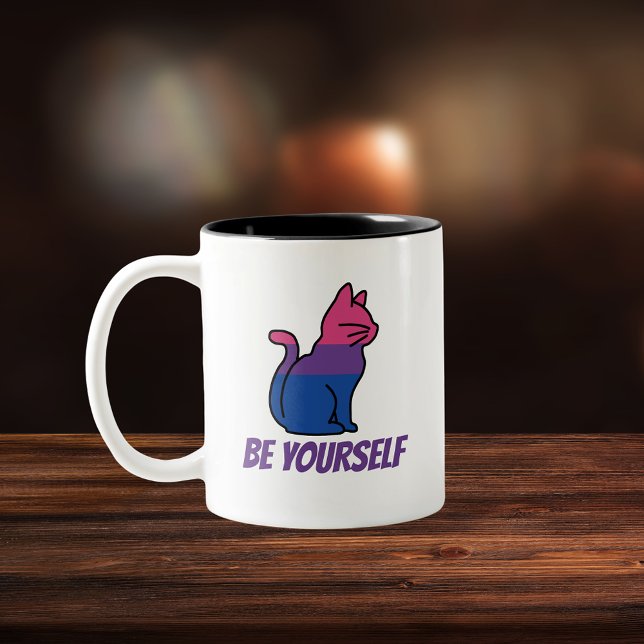 Bisexual Pride Cat - var du själv Två-Tonad Mugg (Skapare uppladdad)