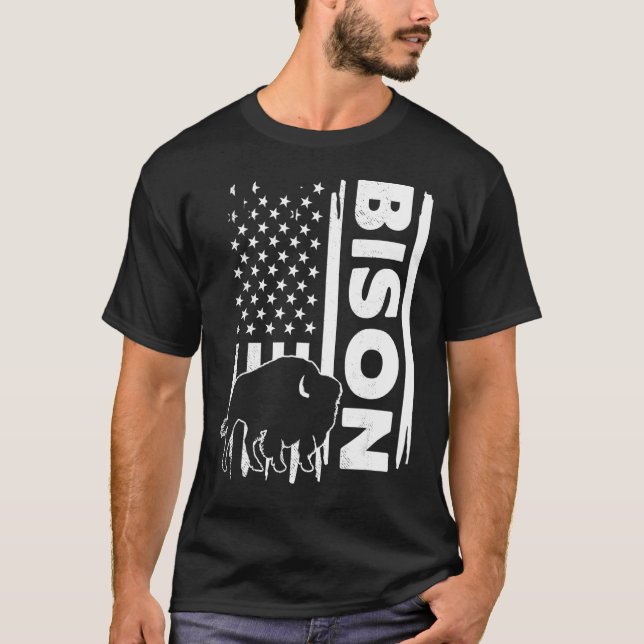 Bison hunting US flag graphic concept T Shirt (Framsida)