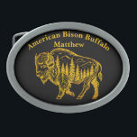 Bison i en skogsbild<br><div class="desc">Denna illustration visar en bison med ett detaljerat skogslandskap inuti silhuetten. Tall gräs träd och avlägsna berg skapar en harmonisk blandning av vilda djur och natur,  som symboliserar styrka och lugn i vilden.</div>
