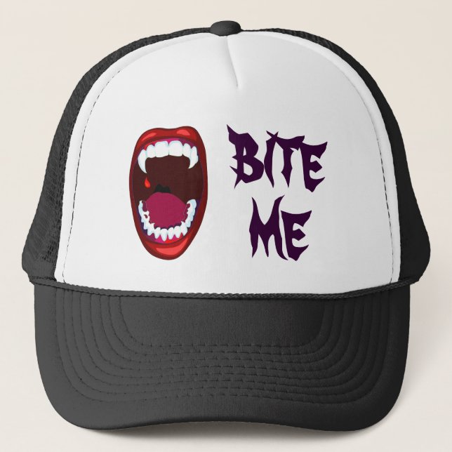 Bita Me Vampire Teeth Demon Fangs Campy Horror Art Keps (Framsida)