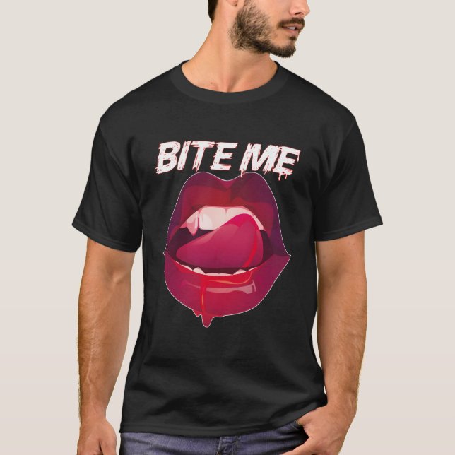 Bita mig Vampyre Teeth med Ro T Shirt (Framsida)