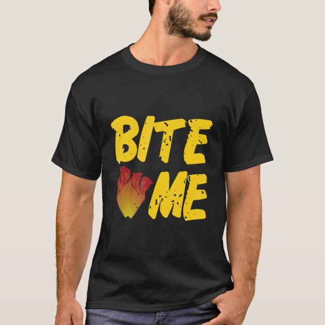 BITE ME  Retro Carnivorous Plants  Present T Shirt (Framsida)