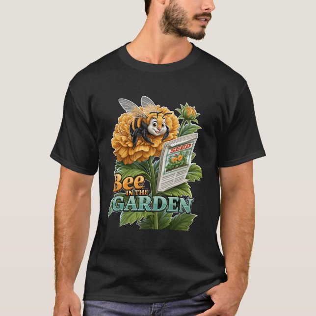 Biv i trädgården Rolig humla blomma T Shirt (Framsida)