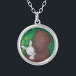 Björn- & för kaninskogsmarkkärlek årsdaghalsband silverpläterat halsband<br><div class="desc">Mycket att älska björnen & kaninen presenterade i härligt halsband.  Underbar gåva för din älskling!  Original- målning vid MiKa konst.</div>