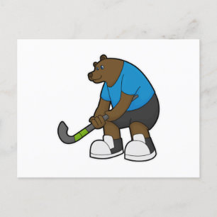 Björn på hockey med hockeyklubba vykort