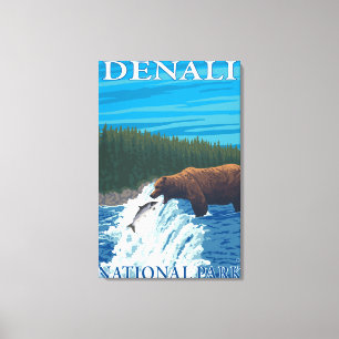 Björn som fiskar i floden - Denali nationalpark, Canvastryck