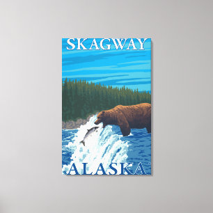 Björn som fiskar i floden - Skagway, Alaska Canvastryck