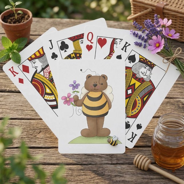 Björn utklädd till humla med blommor casinokort (Skapare uppladdad)