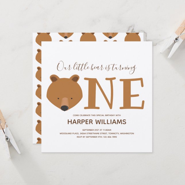 Björnlös ett Silver djur första födelsedag Inbjudningar (Fram/Back In Situ)