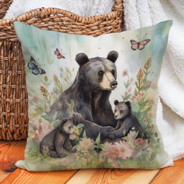 Björnmamma Ungar Fjärilar Blommor Målning Kudde (Bear family pillow)