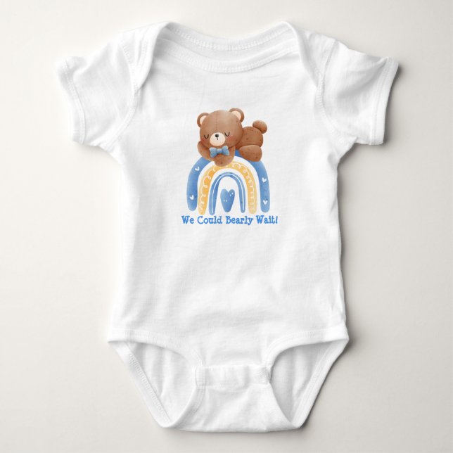 Björnregnbåge Vi kunde knappt vänta Baby Bodysuit T Shirt (Framsida)