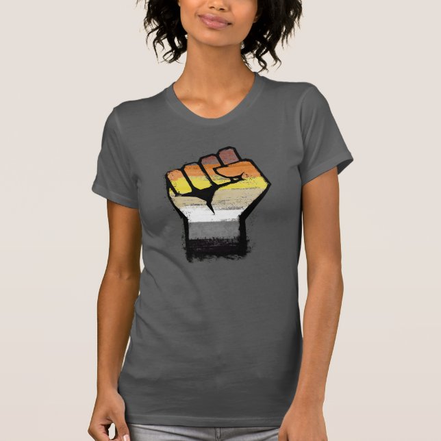 Björnstolthet näve t shirt (Framsida)