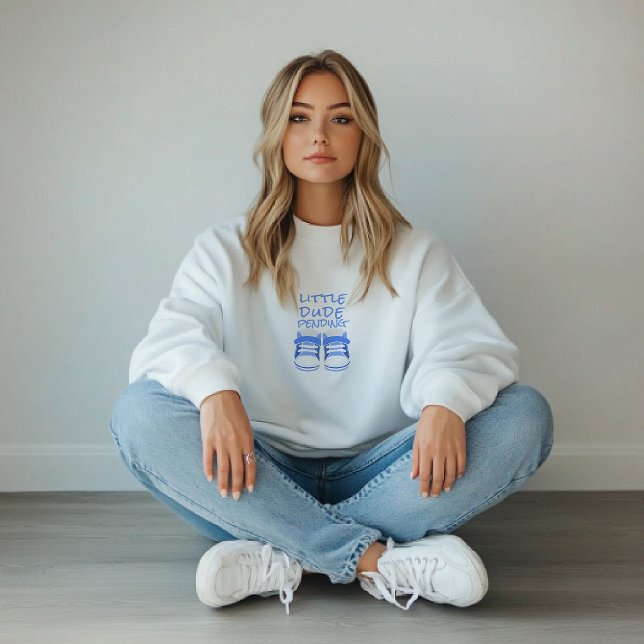 Blå babyskor för gravida förstföderskor-dagen t shirt (Skapare uppladdad)