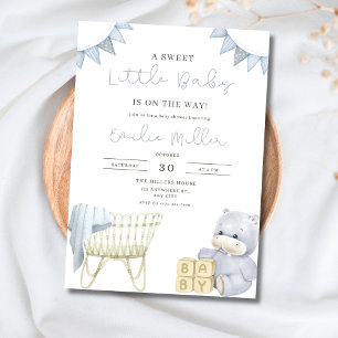 Blå barnkammare babysäng baby shower baby boy show inbjudningar