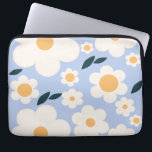 Blå blå Blommigt på blomman från Köpenhamn Blå blo Laptop Fodral<br><div class="desc">Flower Market Köpenhamn: abstrakt blommigt art - återblommor trycks - dansk pastel med baby blue bakgrund och vita daisy.</div>
