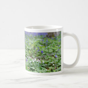 Blå blåsippsskog kaffemugg