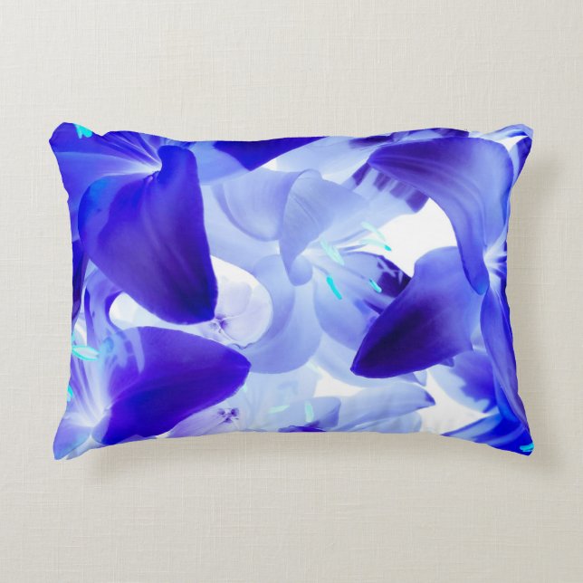 Blå blomma prydnadskudde (Framsidan)