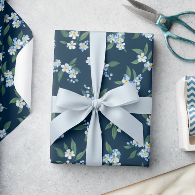 Blå Blommig Presentpapper (sweet elegant blue floral forget me not gift wrapping paper)