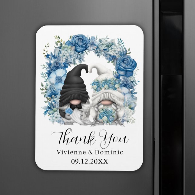 Blå Blommigt Arch Gnome Bröllop - tackkort Magnet (Blue Floral Arch Gnome Wedding Thank You Card Magnet
)