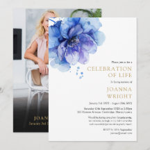 Blå Blommigt Firande i livets begravningsfoto