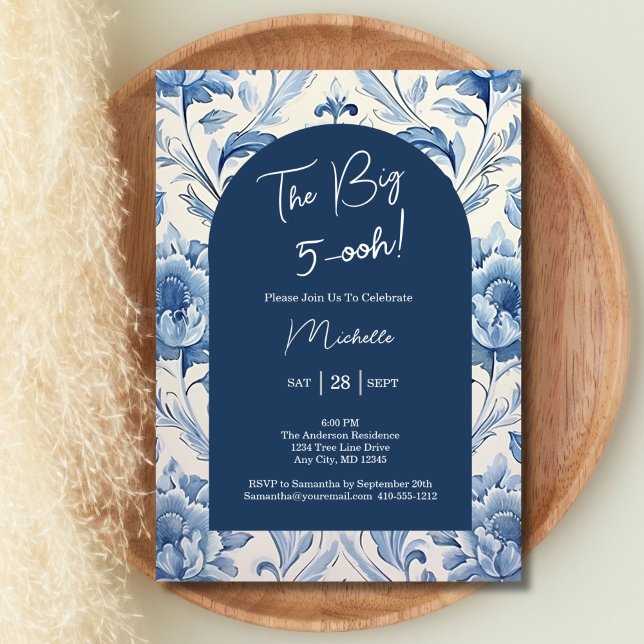 Blå Blommigt Toile 50:e födelsedagen Chinoiserie Inbjudningar (Blue Toile Floral Chinoiserie 50th Birthday Invitation )