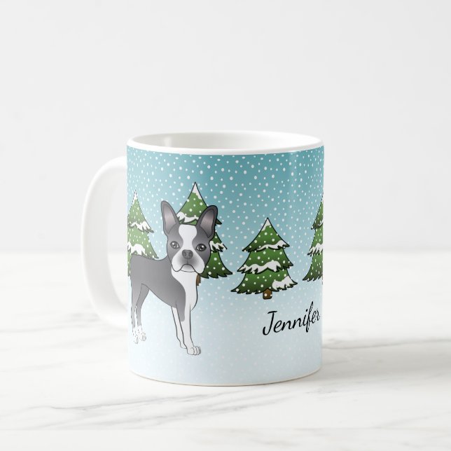Blå Boston Terrier I En Vinter Skog & Namn Kaffemugg (Framsida vänster)