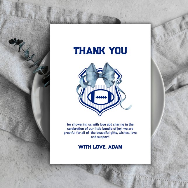 Blå Bow Crest Rookie Fotboll Baby Shower Tack Kort (Blue Bow Crest Rookie Football Sport Baby Shower Thank You Card)