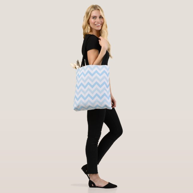 Blå Chevron Print Bebis Blå Sicksack Design Tygkasse (På modell)