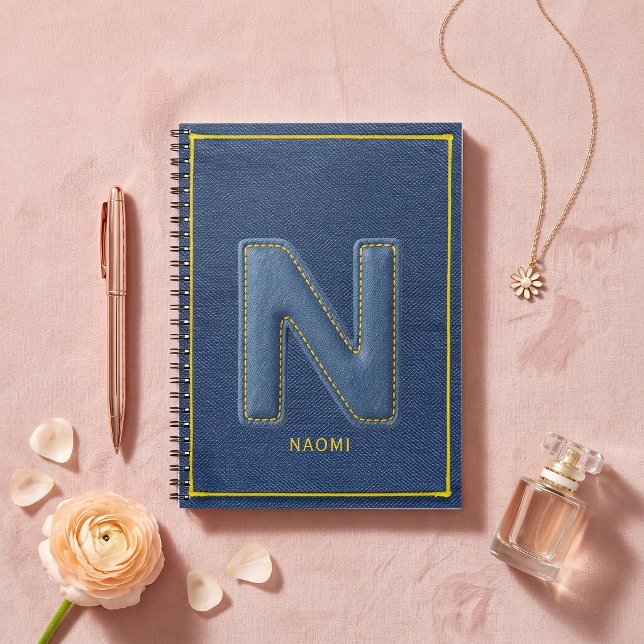 Blå Denim-struktur Gul söm Monogram N Anteckningsbok (Skapare uppladdad)