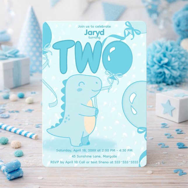 Blå dinosaurie andra födelsedag inbjudningar (This cute blue dinosaur is ready to party. Perfect for your little one’s second birthday bash.)