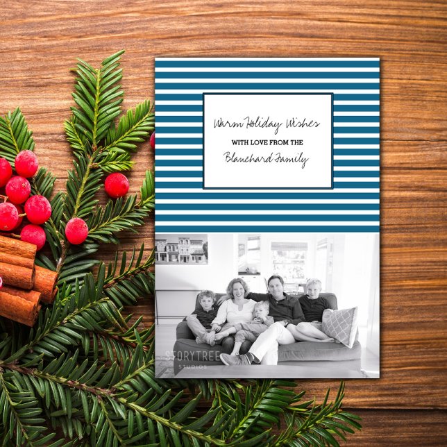 Blå Festive Rand Helgdag Photo Inbjudningar (Blue Festive Stripes Holiday Photo Card)