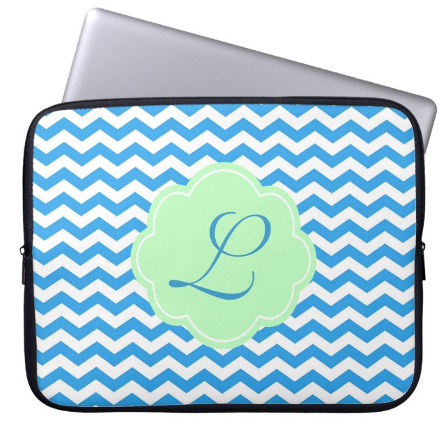 Blå fjäder, ljusgrön form, monogram laptop sleeve (Framsidan)