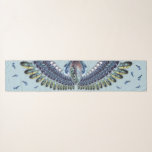 Blå fjädrar Bird Vingar Colorful Illustrated Sjal<br><div class="desc">Ge själv några vingar med denna långa halsduk som illustrerar fågelfjädrar i rik med blå nyanser mot ljusblå bakgrund.</div>
