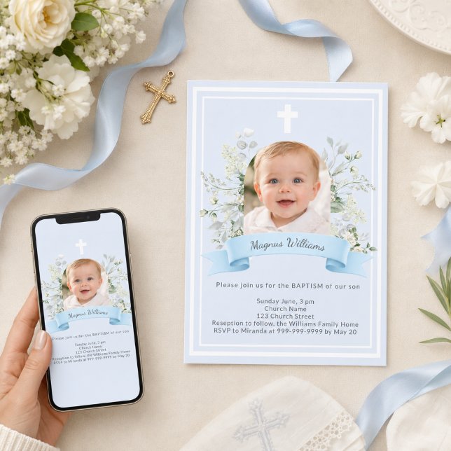 Blå foto pojke vita blommor båge Dop Inbjudningar (Skapare uppladdad)