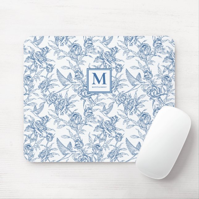 Blå fransk Toile de Jouy monogramnamn Musmatta (Med mus)