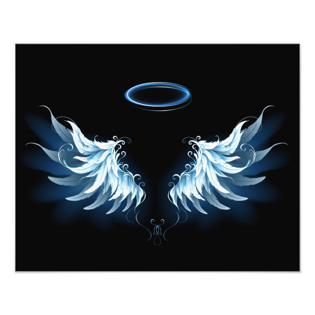 Blå glowing Angel Vingar på svart bakgrund Fototryck (Framsidan)