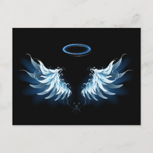 Blå glowing Angel Vingar på svart bakgrund Helg Vykort