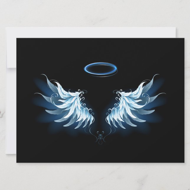 Blå glowing Angel Vingar på svart bakgrund Julkort (Framsida)