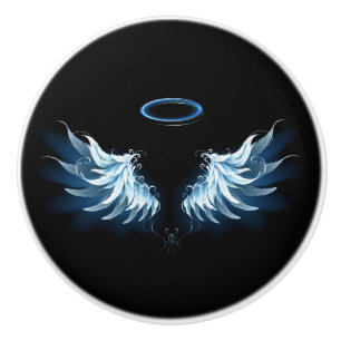 Blå glowing Angel Vingar på svart bakgrund Knopp