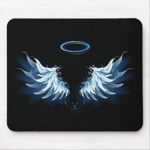 Blå glowing Angel Vingar på svart bakgrund Musmatta