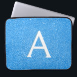 Blå Gnistra och Glitter Monogram Laptop Fodral<br><div class="desc">Baby blue Gnistra och Glitter Monogram bärbar dator Fodral. Fodral kan anpassas så att det omfattar ditt första och första namn. Om du vill matcha artiklar kontaktar du designern.</div>