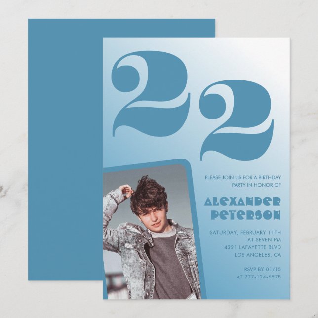 Blå gradient 22-års födelsedagsinbjudningar Han Fo Inbjudningar (Fram/baksida)