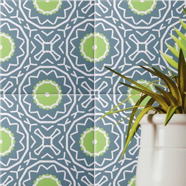 Blå Grönt White Bohemian Mosaic Geometric Mönster Kakelplatta (Skapare uppladdad)